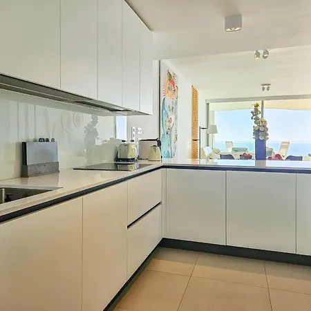 Stunning Sea Views At Stupa Hills Appartement
